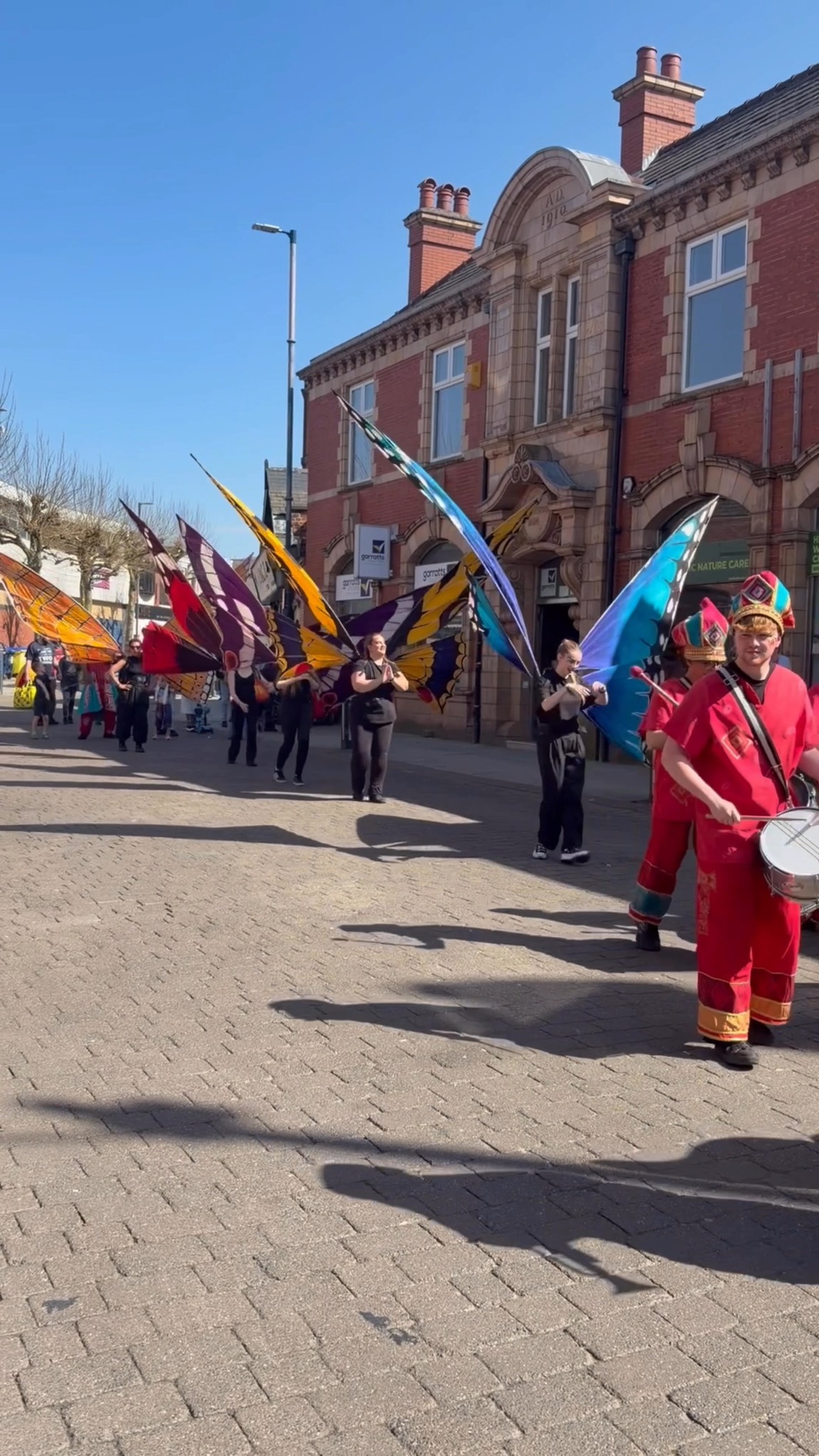 This Saturday 30th May we’ll be at Festival Oldham bringing our fun, colourful celebration of nature with flora and forna inspired costumes, drummers and lovely puppet Sofiya. Another GG X Cabasa Collab.

The sun will be shining and we’ll be filling Oldham with vibrant summer Carnival vibes. We’ll be doing 3 mini parades in the town Centre at 12pm, 1.30pm and 3pm.

We love Festival Oldham, there’s loads going on over the day 🌞 

Find out more visit @iloveoldham

#FestivalOldham #Oldham #CabasaCIC #GlobalGrooves #GreatGardenCarnival